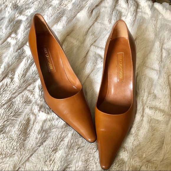 Sergio Rossi Shoes - NWOT Sergio Rossi Caramel Brown Pointed Toe Heels